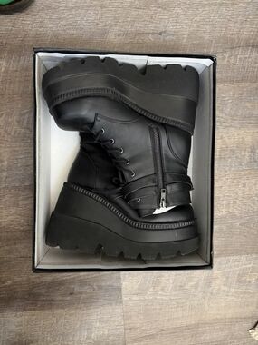 Demonias SHAKER-52 Lace Up Ankle Boots